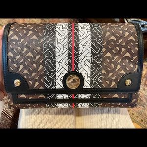 Burberry notebook bag in bridle brown print